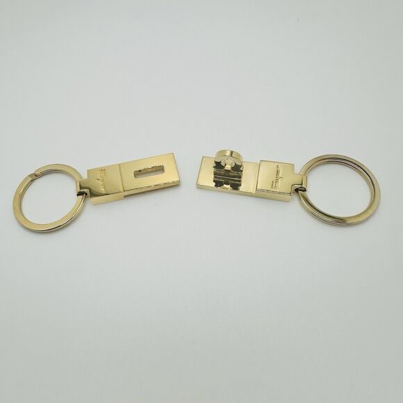 Gancini key holder - Women | Ferragamo Salvatore Ferragamo Gancini Gold Tone Key Ring Detachable